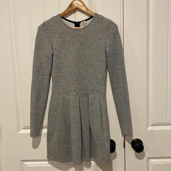 Wilfred long sleeved dress. - Picture 3 of 9